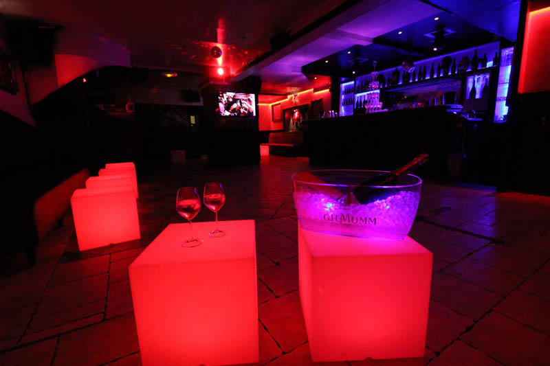 La Discothèque Paris LA BARAQUE